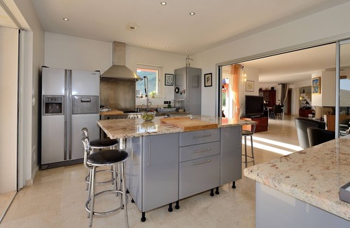 Pegomas Villa | Villa 10 people 10 km from Cannes with swimming pool. Unobstructed view to the sea