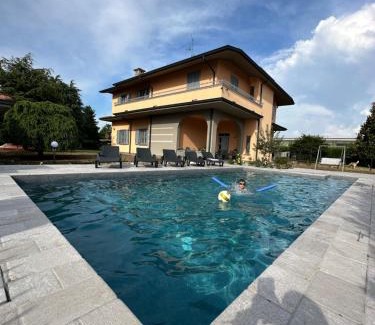 Cassano d'Adda Apartment | Villa 2