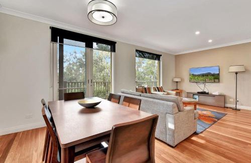 Pokolbin Apartment | Villa 2br Pinot Nois Villa located within Cypress Lakes Resort