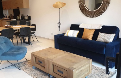 Lecci House | Villa 4*- 4/6 pers, private pool 28°, air conditioning, Fibre, 800m from beach, shops 50m away