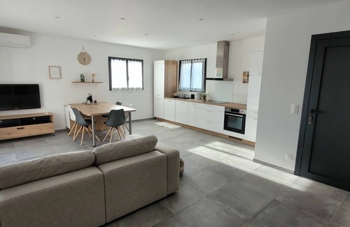 Belgodere Villa | Villa 6 Personnes Avec Jacuzzi Pour des Vacances de Rêves à 3 min de la Plage