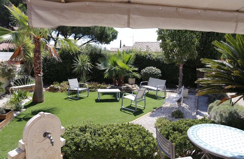 La Londe-les-Maures Villa | Villa 7Pers La Londe les Maures residential sector Facing the Or Hyères islands
