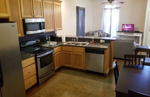 Pine Grove Apartment | Villa 8, spacious townhouse in Tickfaw, LA