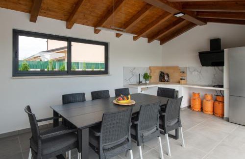Jursici Villa | Villa Aaron