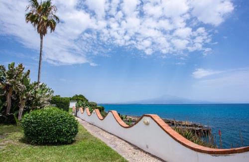 Costa Saracena-Castelluccio Villa | Villa Acqua Saracena by Wonderful Italy