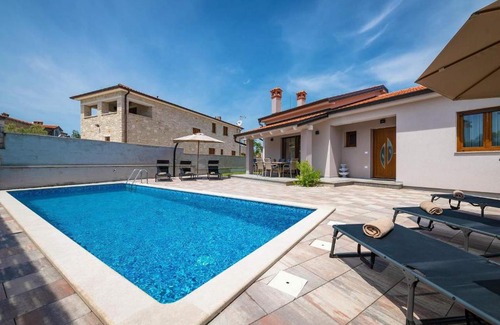 Sveti Lovrec House | Villa Ajlin