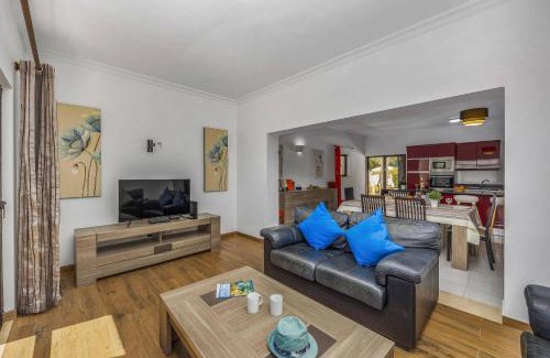 Areias de Sao Joao Villa | Villa Aldeia by Villa Plus
