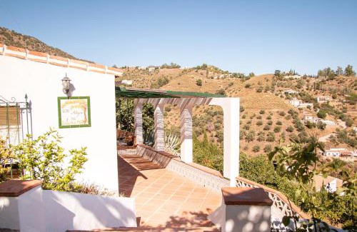 Competa House | Villa Alegre y Olé