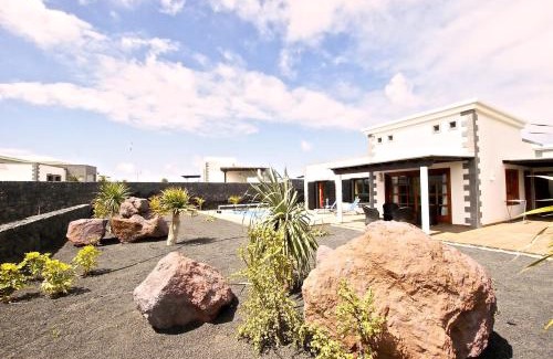 Playa Blanca House | Villa Alejandro