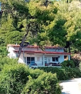 Kassandra Villa | VILLA ALIKI THIS IS OUR HAPPY Place
