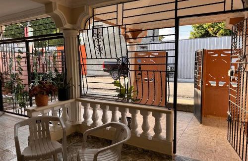 Reparto Ibarra Villa | Villa Amarilis