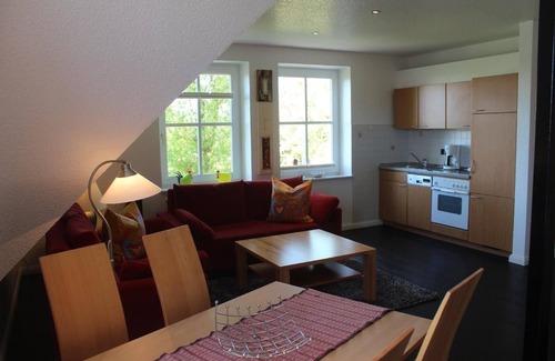 Lemkendorf Apartment | Villa an der Au - Ferienwohnung Leuchtturm