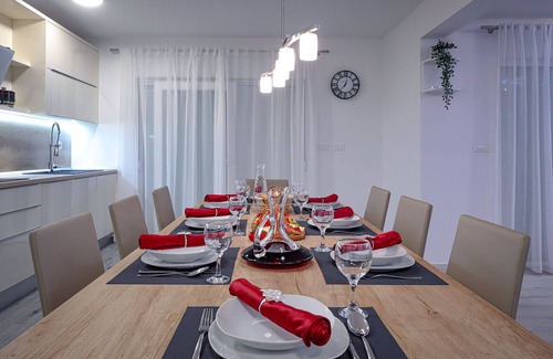 Mravince Villa | Villa Angelus with heated pool