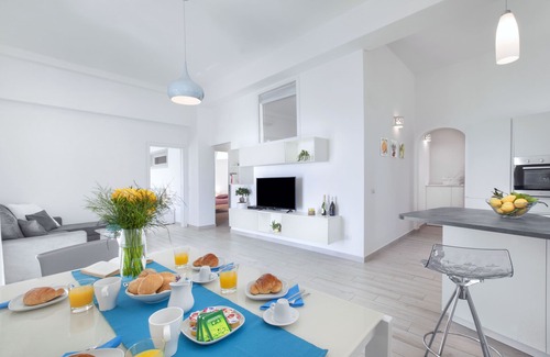 Positano City Centre House | Villa Anna with private Terrace and Sea View