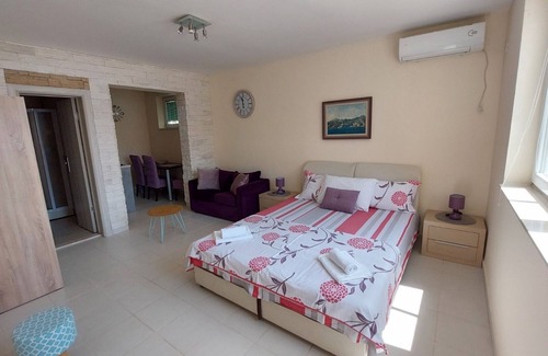 Kumbor Apartment | Villa Apartments Kumbor President - Studio Apartment With Sea View (Zira)