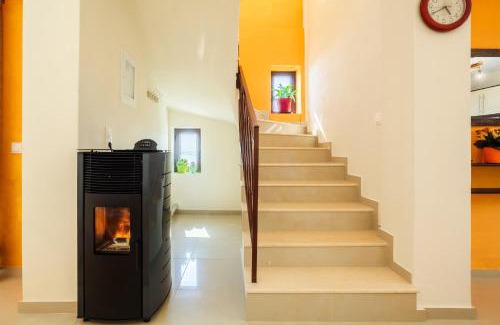 Kardamyli Villa | Villa Armonia, Sunset View and Relaxing Beach Vibe