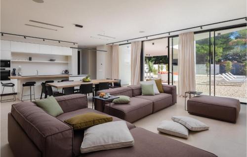 Pakostane House | Villa Aron