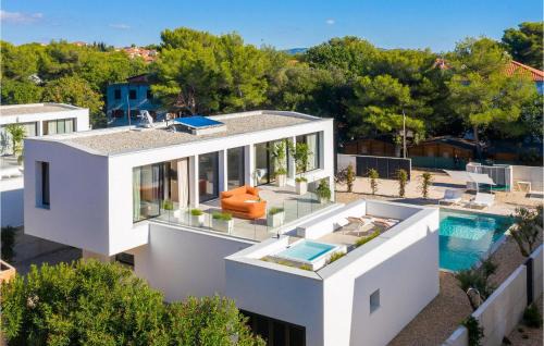 Pakostane House | Villa Aron