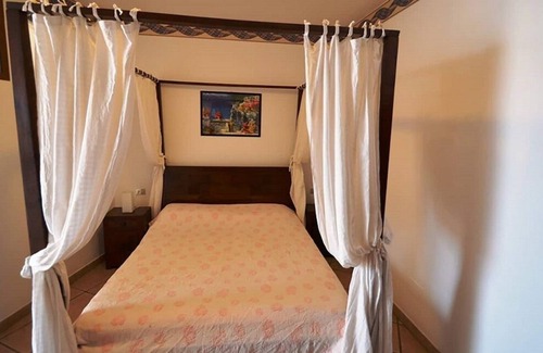 Sorrento Ski Chalet | Villa Arora - Three Bedroom Chalet, Sleeps 5