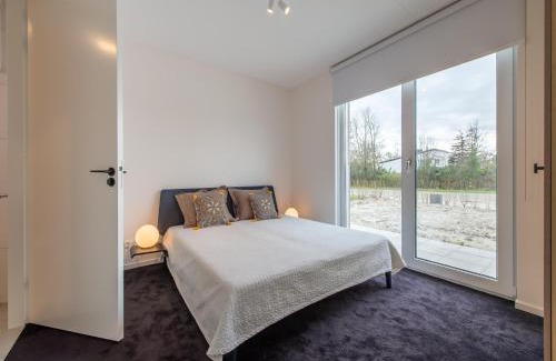 Kamperland House | Villa at Veerse Meer with Lake Views