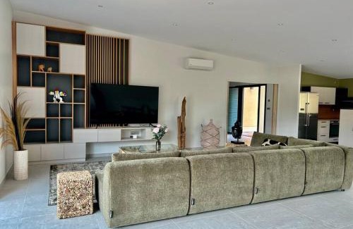 Solesmes Villa | Villa avec jaccuzi à solesmes