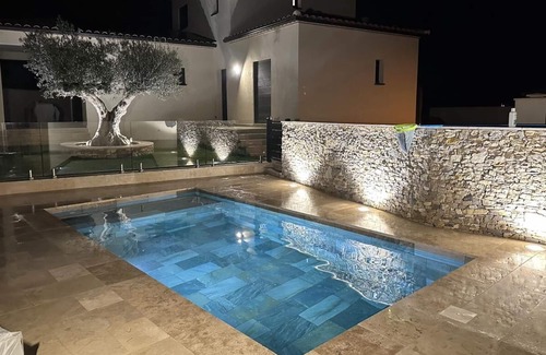 Poulx Villa | Villa Avec Piscine Chauffée aux Portes de la Garrigue