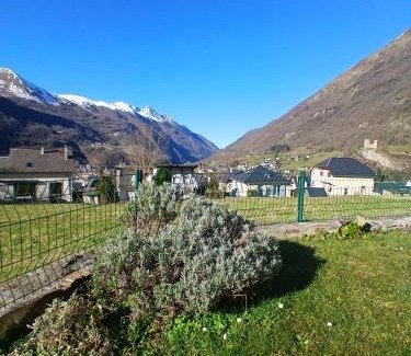 Luz-Saint-Sauveur House | Villa avec vue sur la montagne