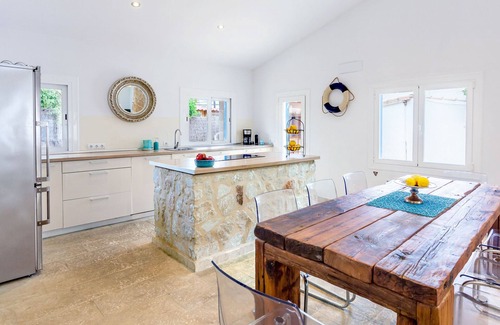 Cala Llombards Ski Chalet | Villa Azul holiday house with private pool at Cala Llombards