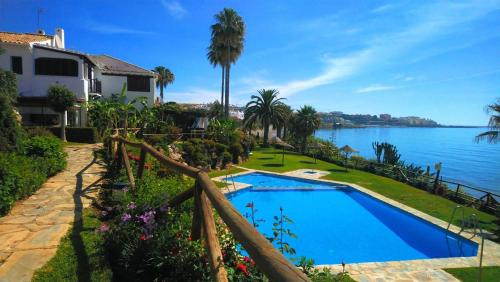 Estepona House | VILLA BAHIA AZUL