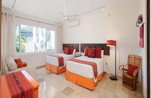 South Shore Hotel Area Villa | Villa Balboa