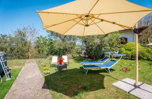 Schiazzano Villa | Villa Barby with garden and pool