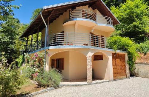 Kulen Vakuf Apartment | Villa Beata Apartment 2 lower floor