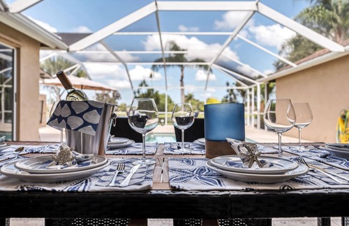 Central Naples Villa | Villa Bellevue - Beautiful lakefront rental with pool with 3 bedroom & 2 bath