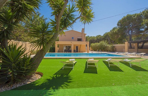 Moravit Villa | Villa Bernia - PlusHolidays