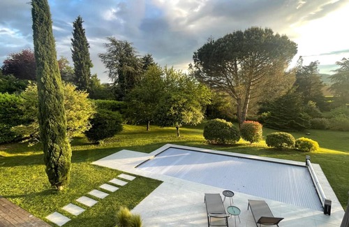 Fontaines-Saint-Martin House | Villa Birdie - Belle maison avec piscine