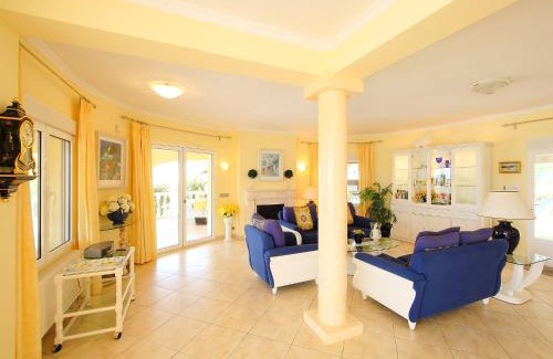 La Sabatera Villa | Villa Bombilla by Interhome