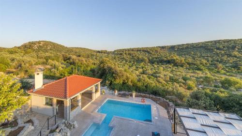 Okrug Donji Villa | Villa Boulder