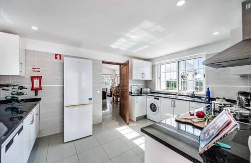 Guia Villa | Villa Buganvilia - Three Bedroom Villa, Sleeps 6