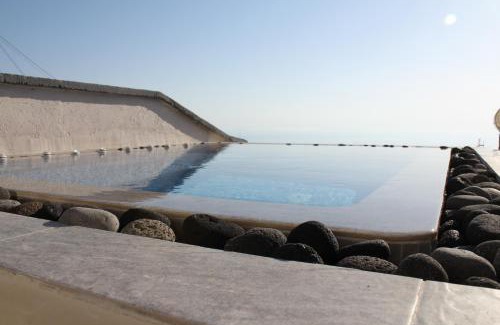 Fira Villa | Villa by Hotel Thira
