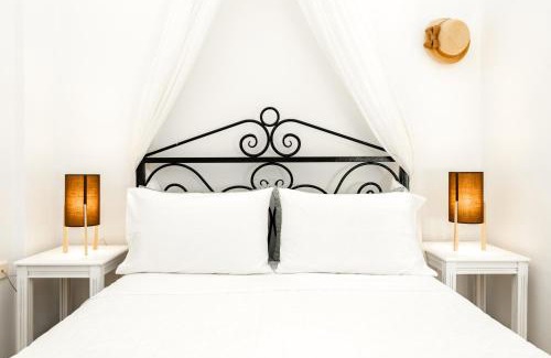 Fira Villa | Villa by Hotel Thira