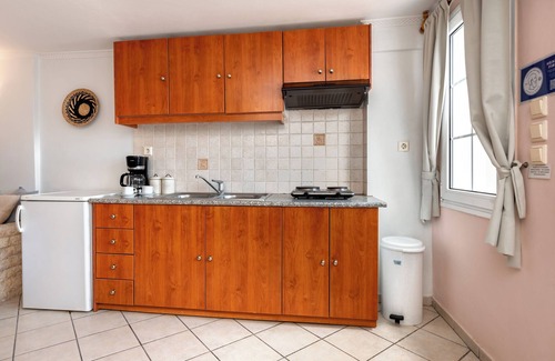 Fira House | Villa by Hotel Thira