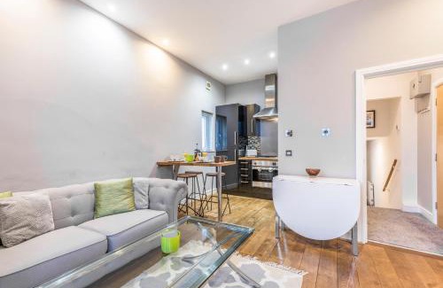 Southsea Apartment | Villa By The Beach