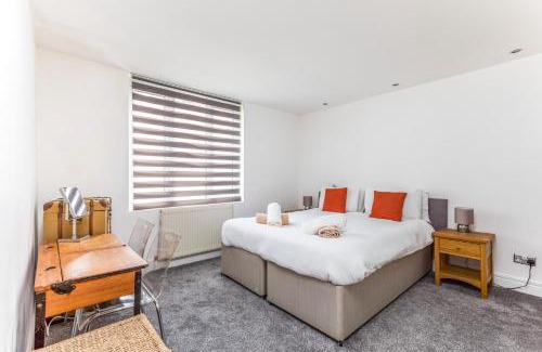Southsea Apartment | Villa By The Beach