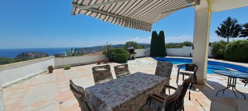 Byala House | Villa Byala Grape House
