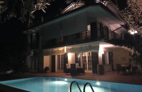Albisano Apartment | Villa Cà bianca