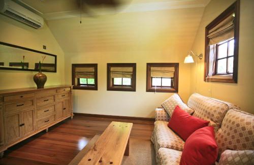 Trouya Villa | Villa C'est La Vie