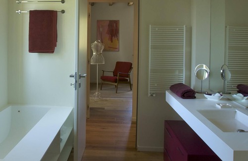 Castiglione Chiavarese Villa | Villa "Casa Leopoldo" with Pool & Wi-Fi