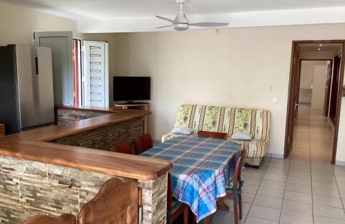Sainte-Anne Apartment | Villa Café - Grand appartement F3 à Sainte-Anne