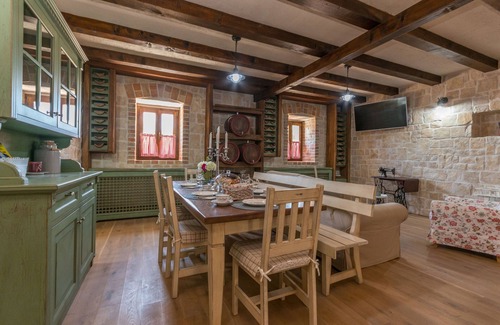 Pakostane House | Villa Calandra (V6861-K1) - Vrana