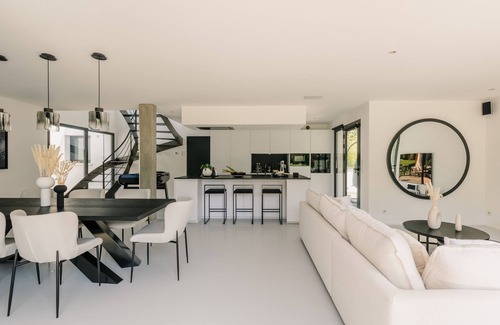 Biarritz Villa | Villa California - contemporary style in Biarritz